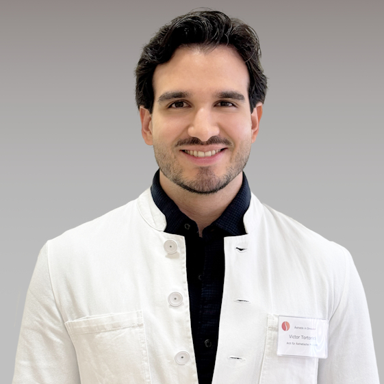 Herr Victor Tortorici M.D., Ästhetik in Dresden